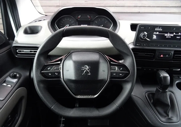 Peugeot Rifter cena 44900 przebieg: 185000, rok produkcji 2018 z Białystok małe 781